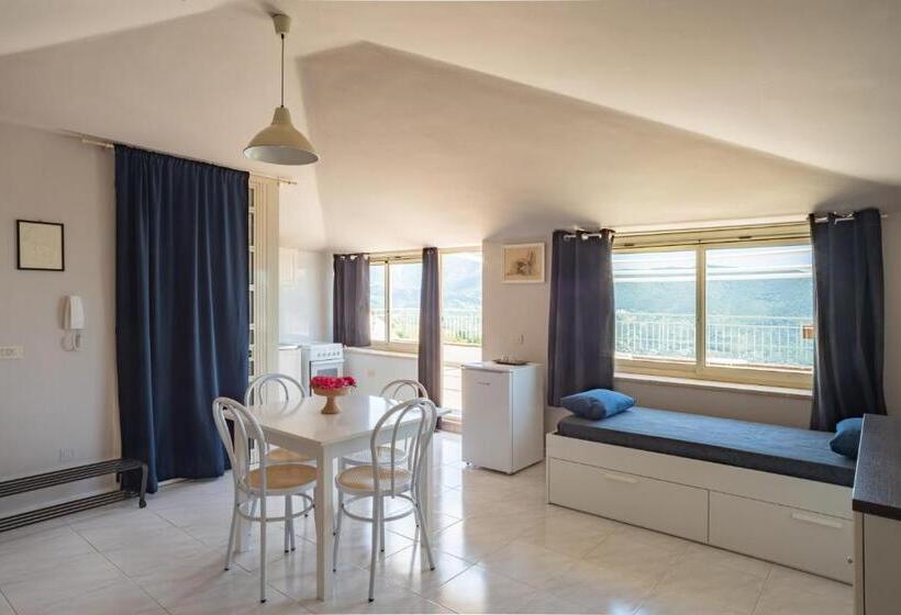 إستوديو قياسى مطل على البحر, Driùs Edodè   B&b Affittacamere