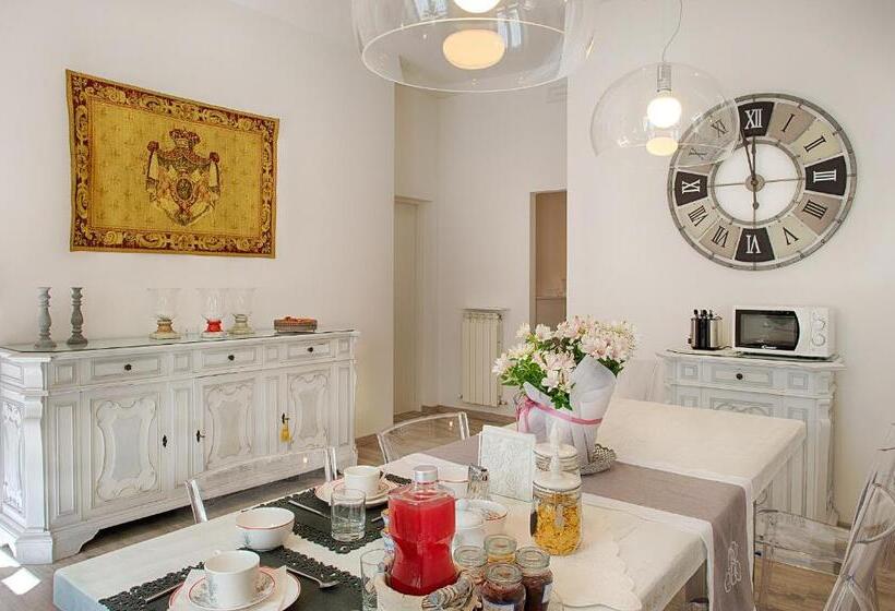 اتاق لوکس, Siena Vip B&b