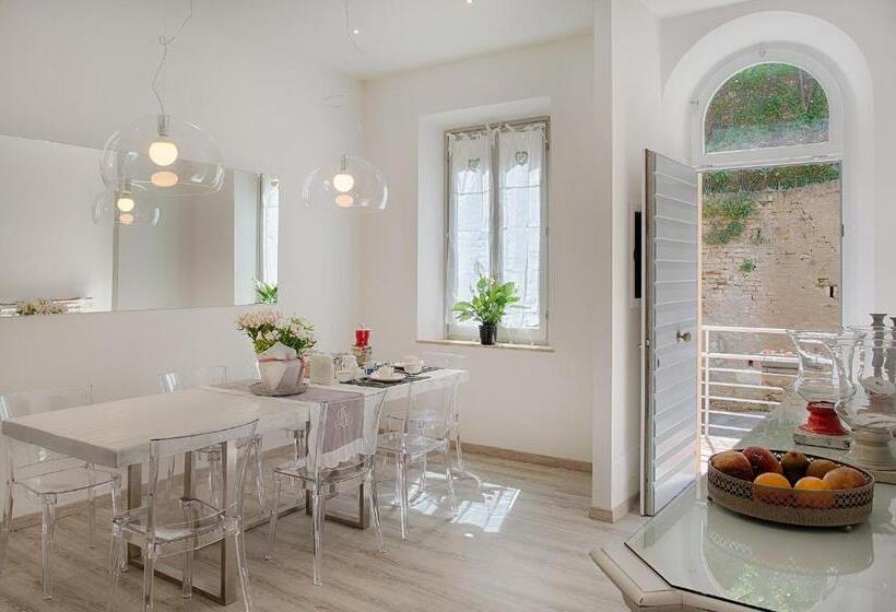 اتاق استاندارد, Siena Vip B&b