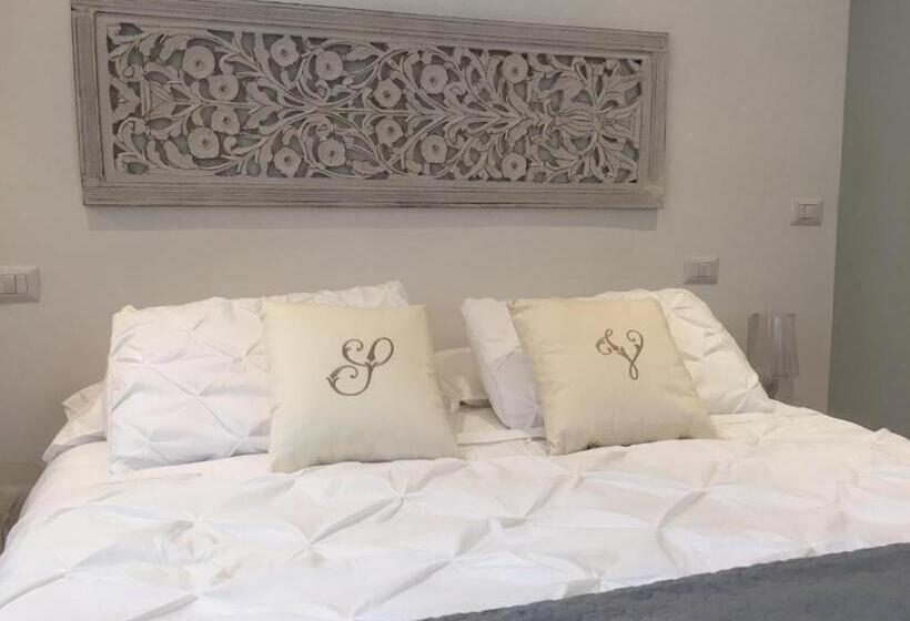سوییت جونیور لوکس, Siena Vip B&b