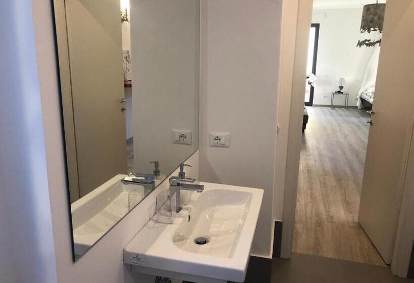استودیو استاندارد با تخت کینگ, Siena Vip B&b