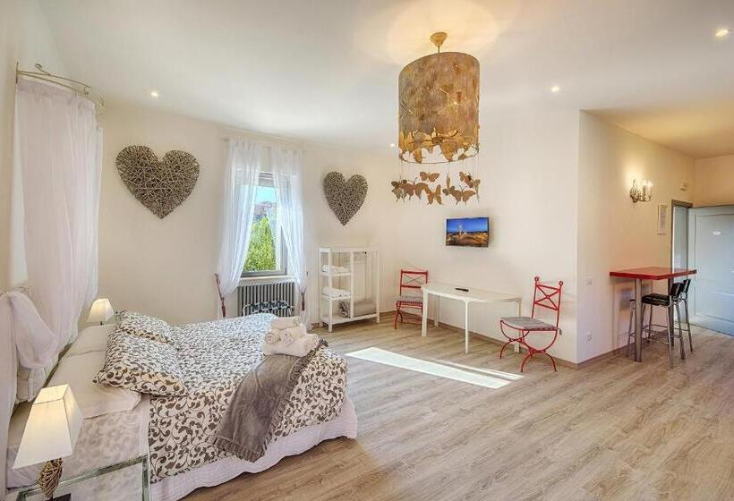 استودیو استاندارد با تخت کینگ, Siena Vip B&b