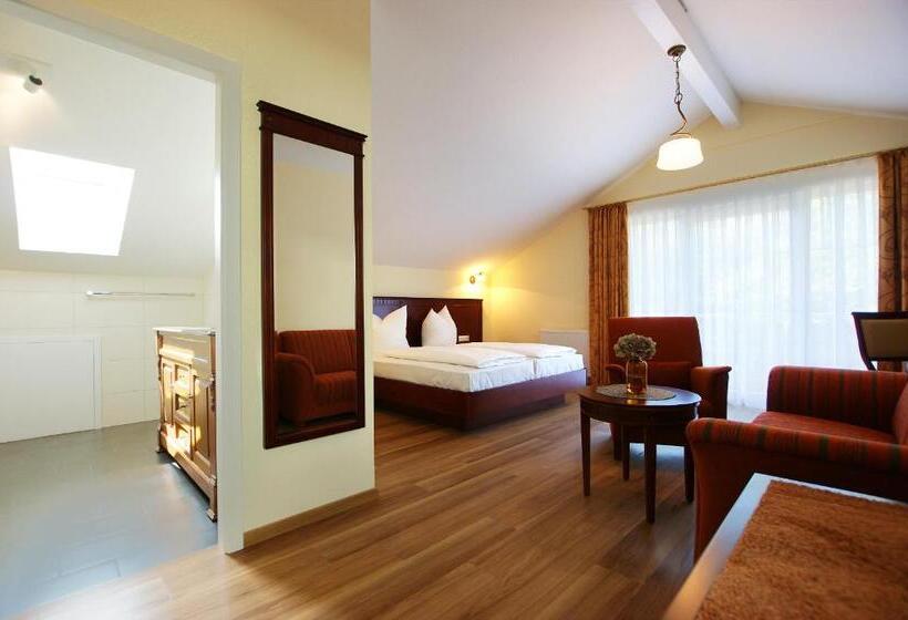 חדר סטנדרט עם מרפסת, Waldcafé Hotel Restaurant