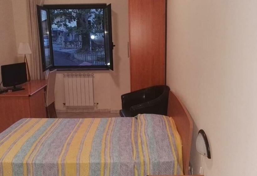 Номер Стандарт, Raggio Di Sole