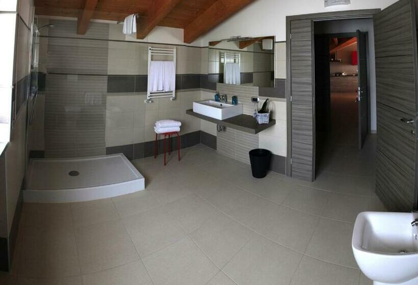 バルコニー付きデラックスルーム, B&b Alba In Langhe