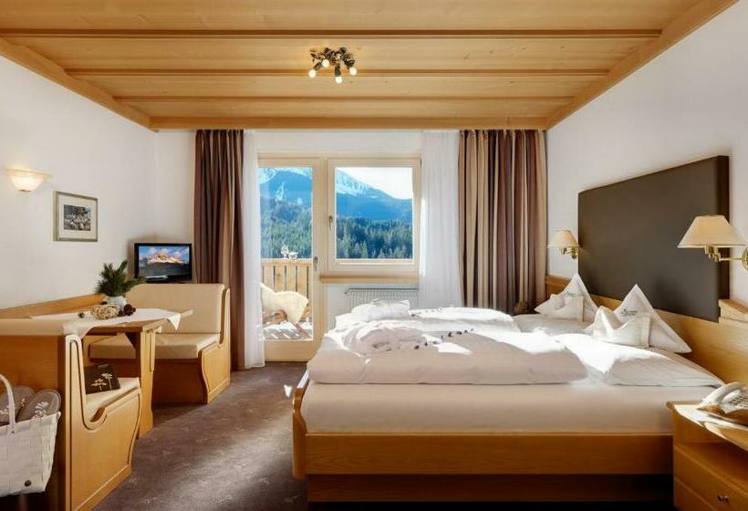 Номер Стандарт с Балконом, Kräuterhotel Zischghof