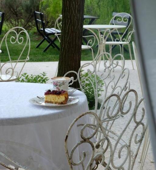 Полулюкс Вид на Сад, Tenuta Agriturismo La Borina