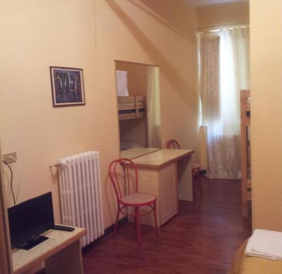 Четырехместный Номер Стандарт, Albergo Tarsia