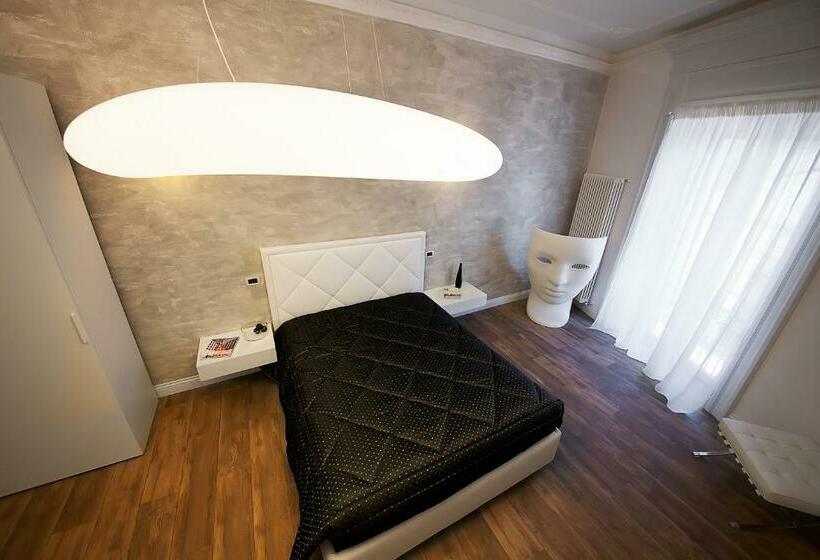 اتاق لوکس, Ferrari Suite