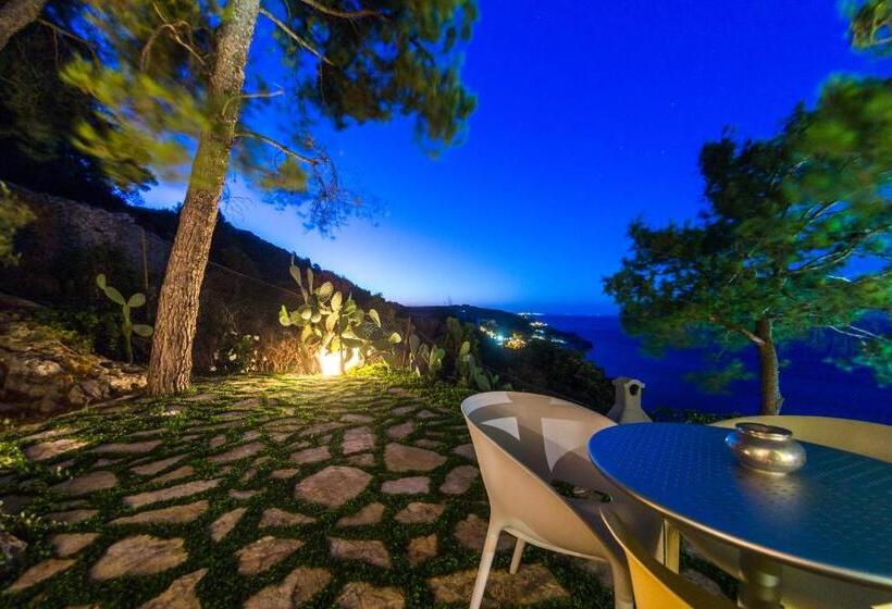 Номер Deluxe Вид на Море, La Casa Del Fico