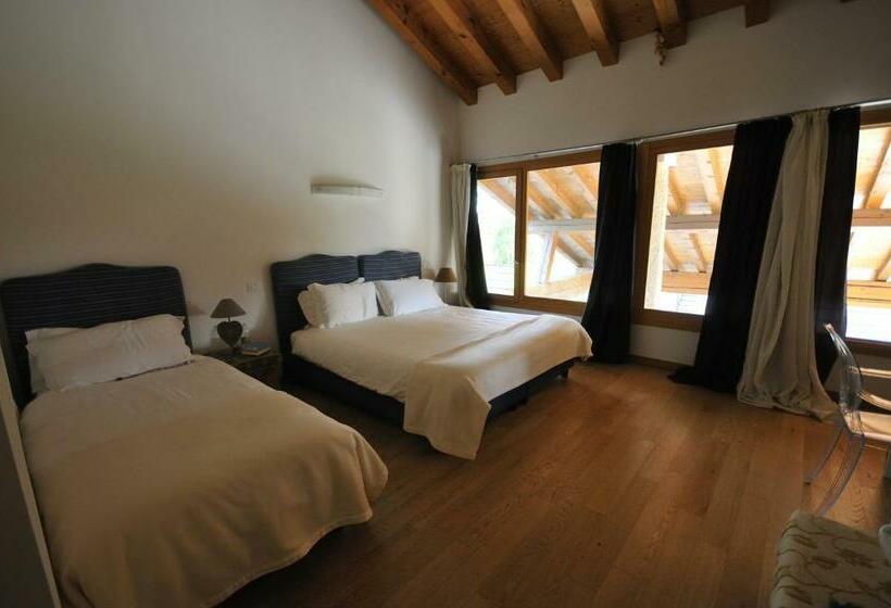 اتاق استاندارد چهارنفره با چشم‌انداز باغ, Country House Due Fiumi