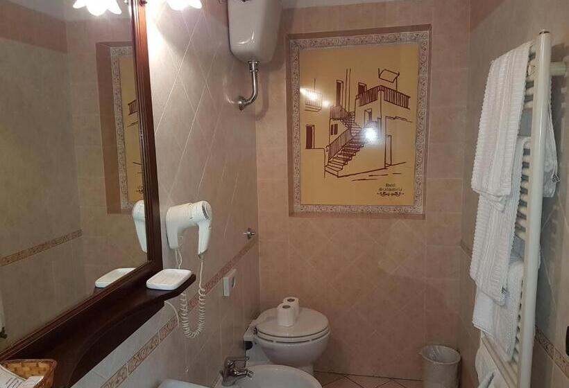 Номер Стандарт, Scalinatella