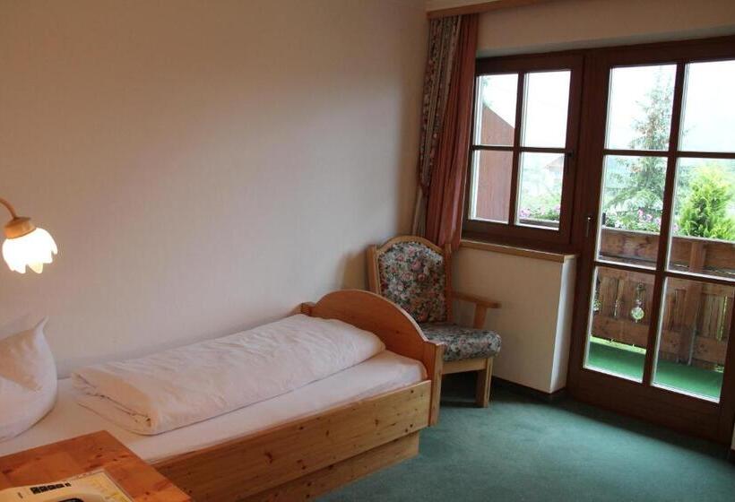 バルコニー付きシングルスタンダードルーム, Panorama Hotel Winklerhof