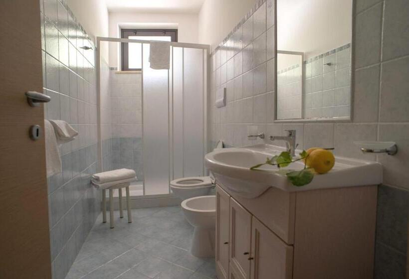 Апартаменты 1 Спальня с Террасой, B&b Il Giardino Di Zefiro