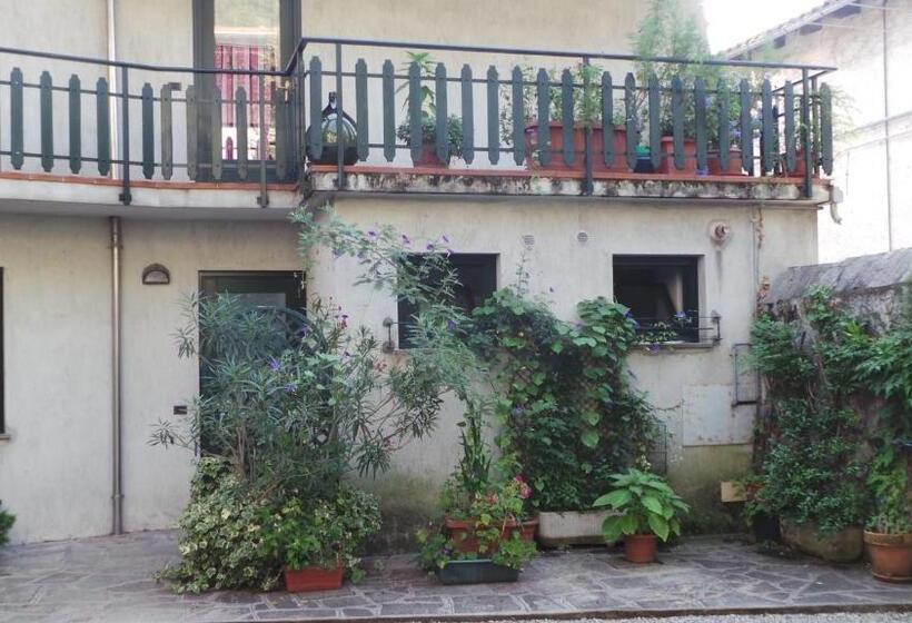 اتاق استاندارد, B&b La Rampichina