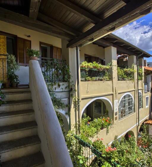 آپارتمان 2 خوابه با تراس, B&b La Rampichina
