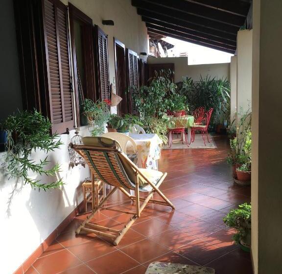 آپارتمان 2 خوابه با تراس, B&b La Rampichina