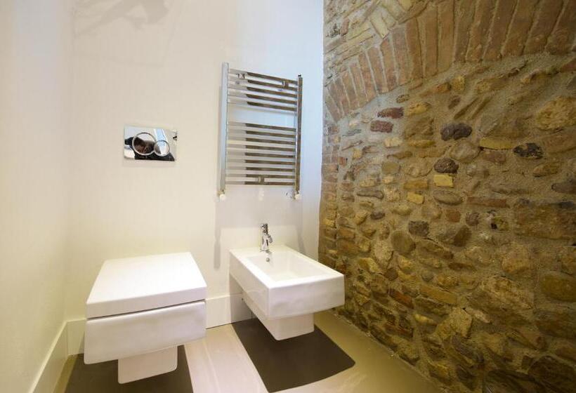 اتاق لوکس با چشم‌انداز دریا, Residenza Amblingh