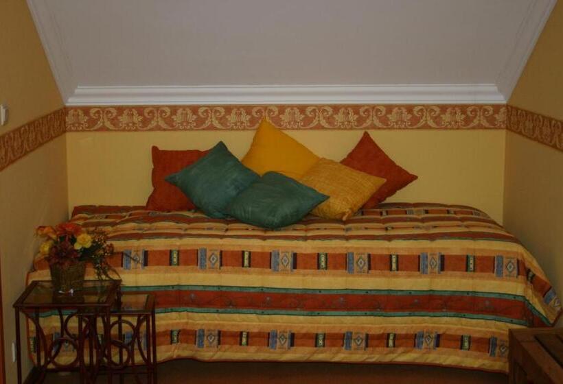 Номер Deluxe, Le Relais De Pommard