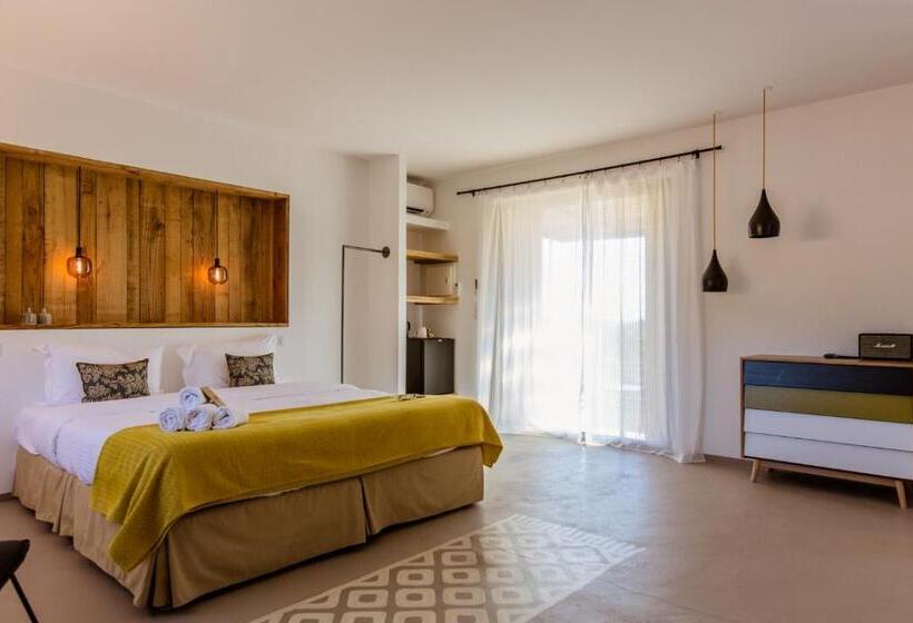 اتاق لوکس, Les Chambres De Mila