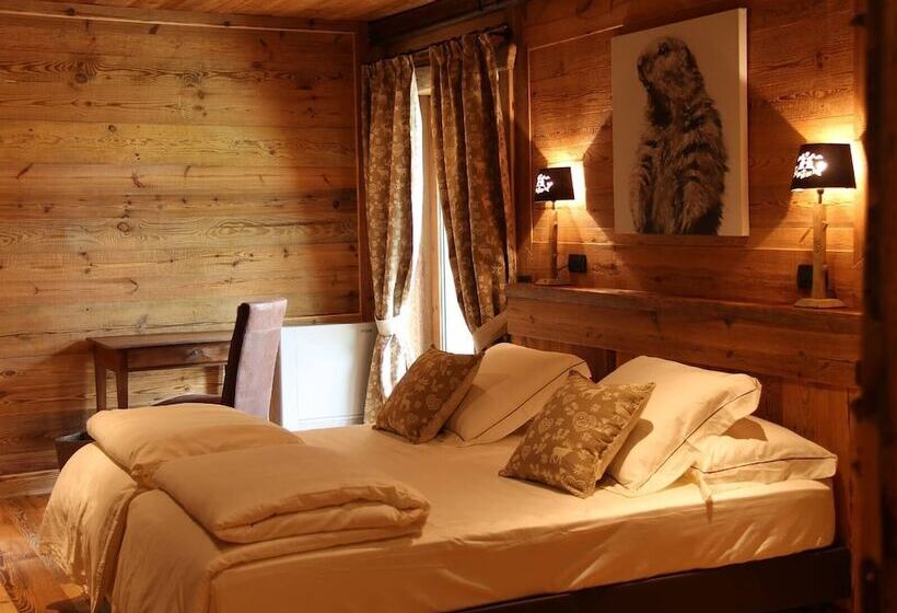 Superior Room with Terrace, Les Trompeurs Chez Odette