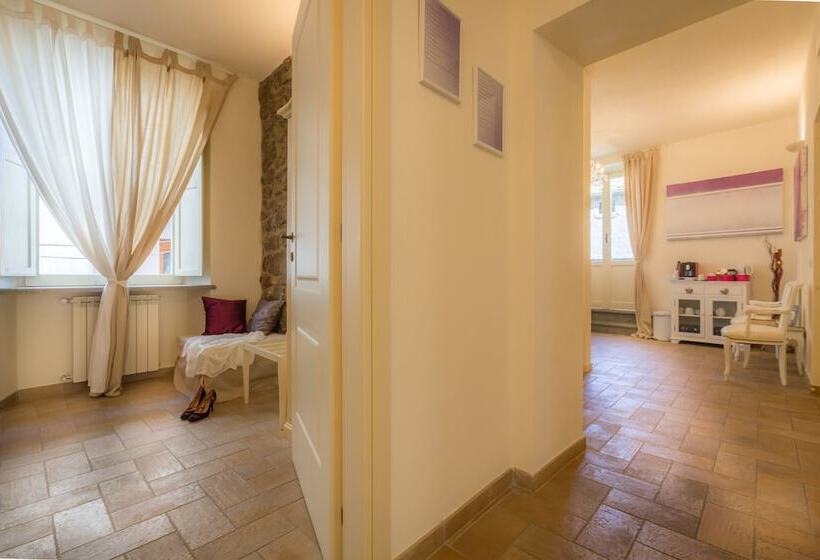 آپارتمان لوکس 1 خوابه, Viterbo Antica   Centro Storico