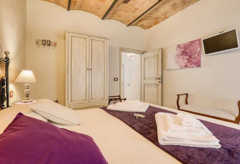 اتاق لوکس, Viterbo Antica   Centro Storico