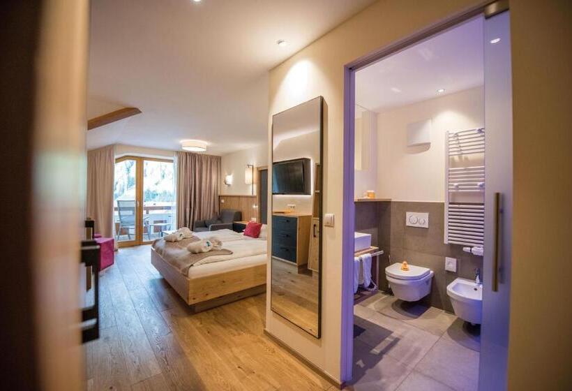 Номер Superior с Балконом, Familienhotel Huber