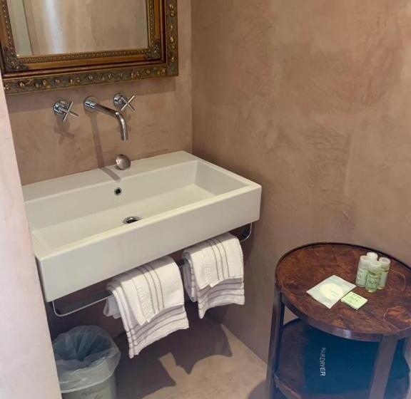 اتاق استاندارد, Relais Real Collegio