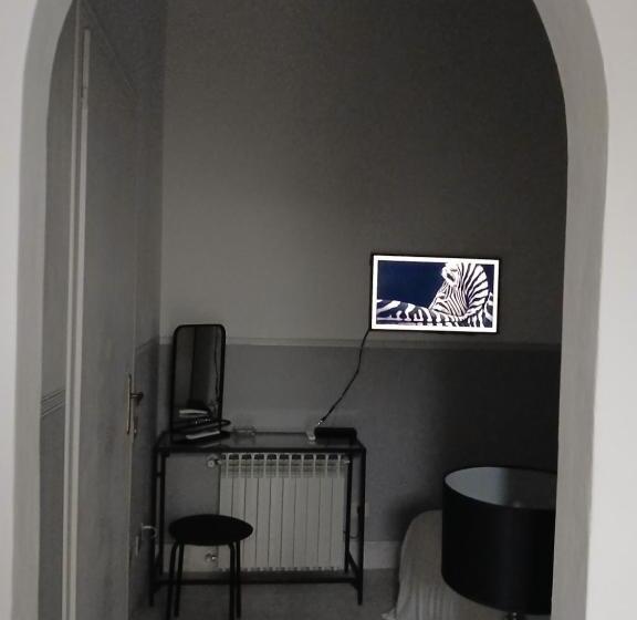اتاق استاندارد سه نفره, Ristorante Radar