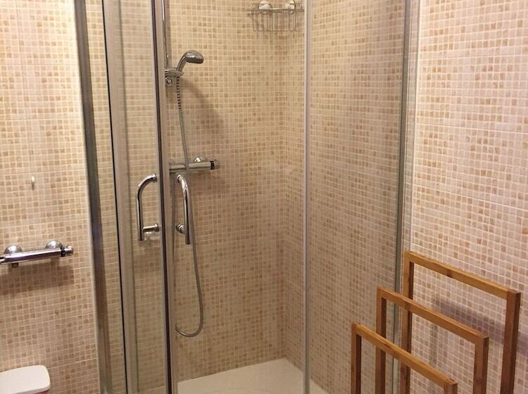 اتاق اکونومی, B&b Baglio Degli Ulivi