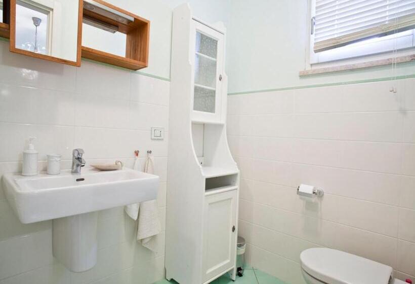 اتاق استاندارد, B&b Mama Rò
