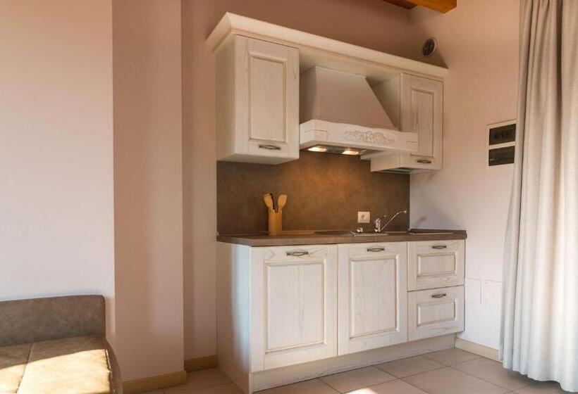 آپارتمان 1 خوابه با تراس, Agriturismo Corte Aurea