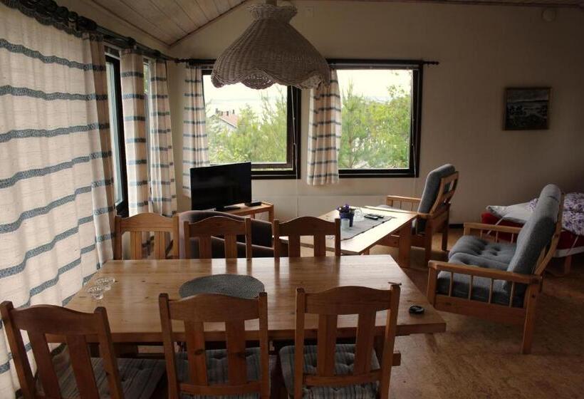2间卧室的房子, Källviken Semesterby