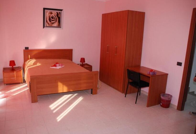 اتاق استاندارد, Affittacamere Pone