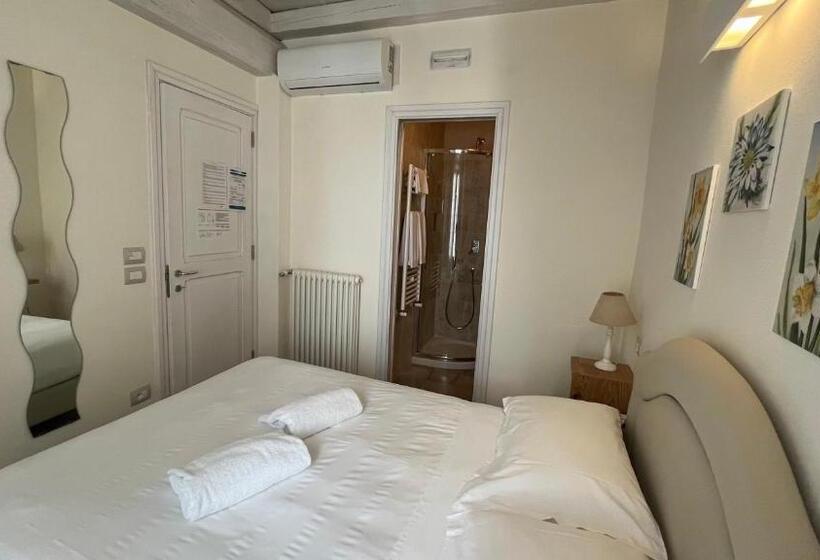 1 Bedroom Apartment with Terrace Sea View, Antico Mondo Rooms & Suites