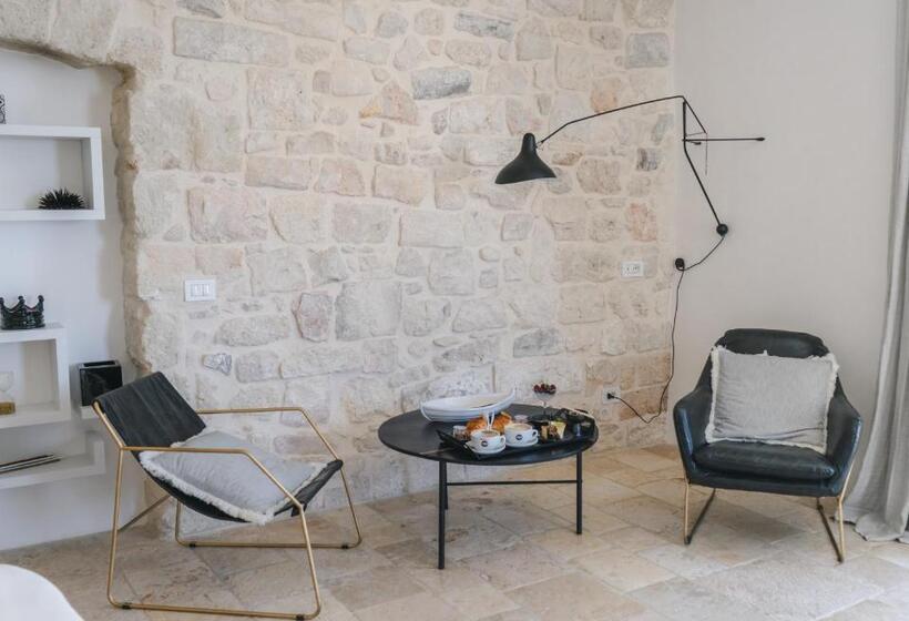سوئیت با تخت بزرگ, Antico Mondo Rooms & Suites