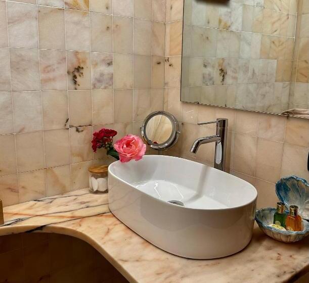 带露台的套间, Relais San Damian