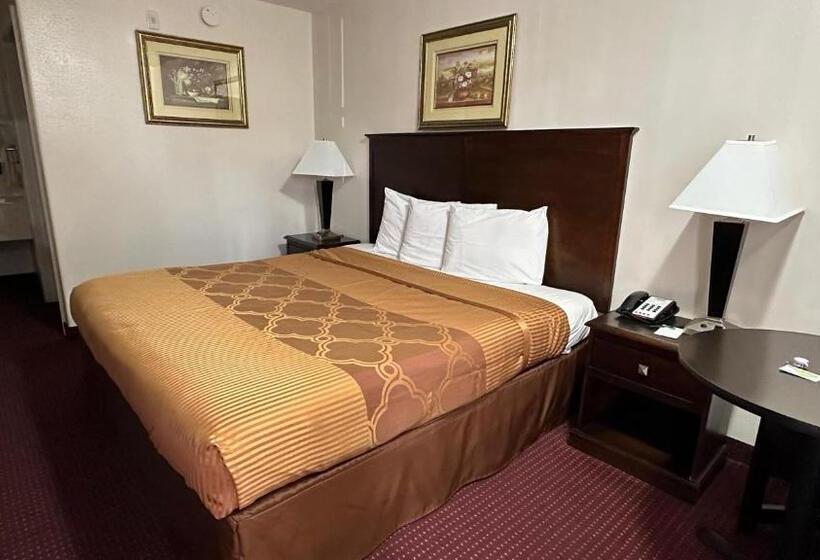 Стандартный Номер Кровать Кинг, Carom Inn Denham Springs  Baton Rouge