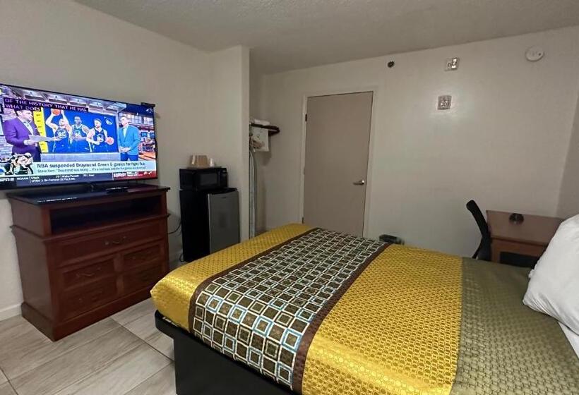 Номер Стандарт Адаптированный для Инвалидов, Carom Inn Denham Springs  Baton Rouge