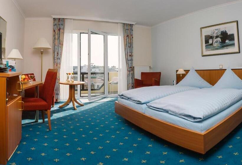 Номер Стандарт с Балконом, Aparthotel Kachelot
