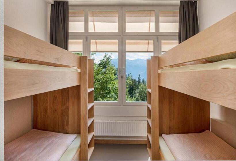 اتاق استاندارد چهارنفره با سرویس بهداشتی مشترک, Cransmontana Youth Hostel