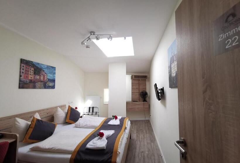 Номер Стандарт, Garni City