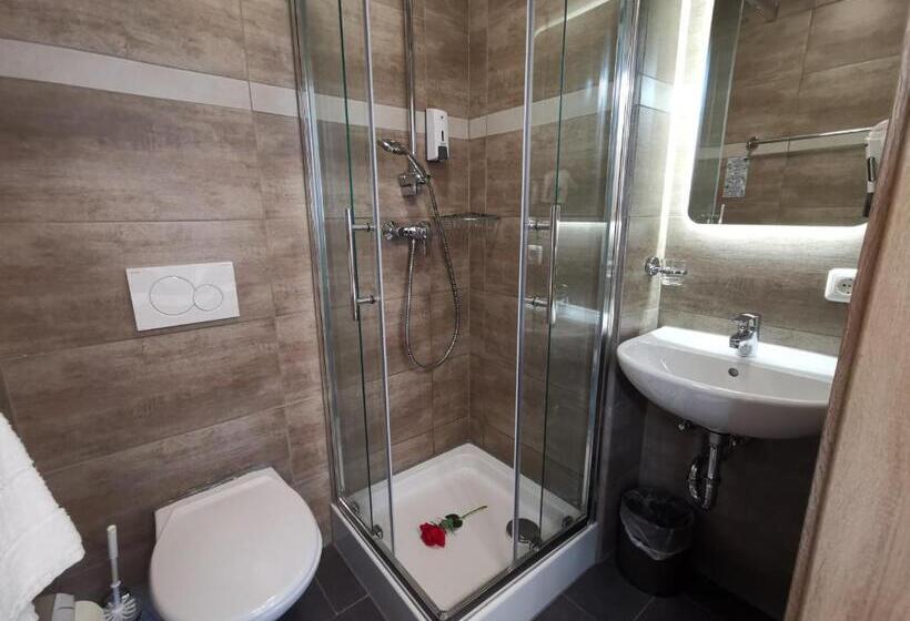 Номер Basic, Garni City