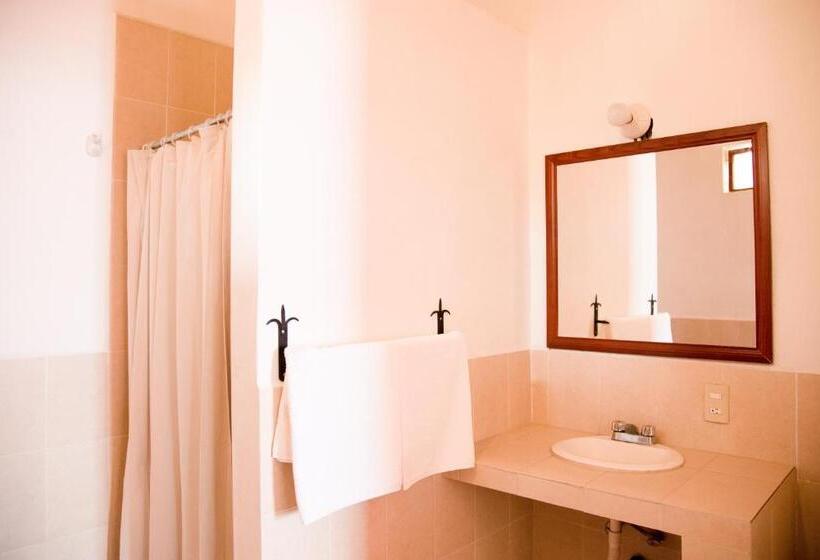 اتاق استاندارد چهار تخته, Rincón Poblano
