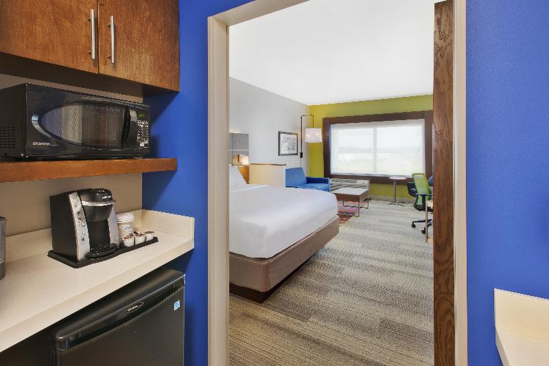 Номер Стандарт, Holiday Inn Express And Suites South Hill, An Ihg
