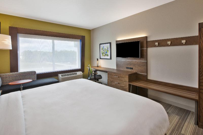 Номер Стандарт, Holiday Inn Express And Suites South Hill, An Ihg