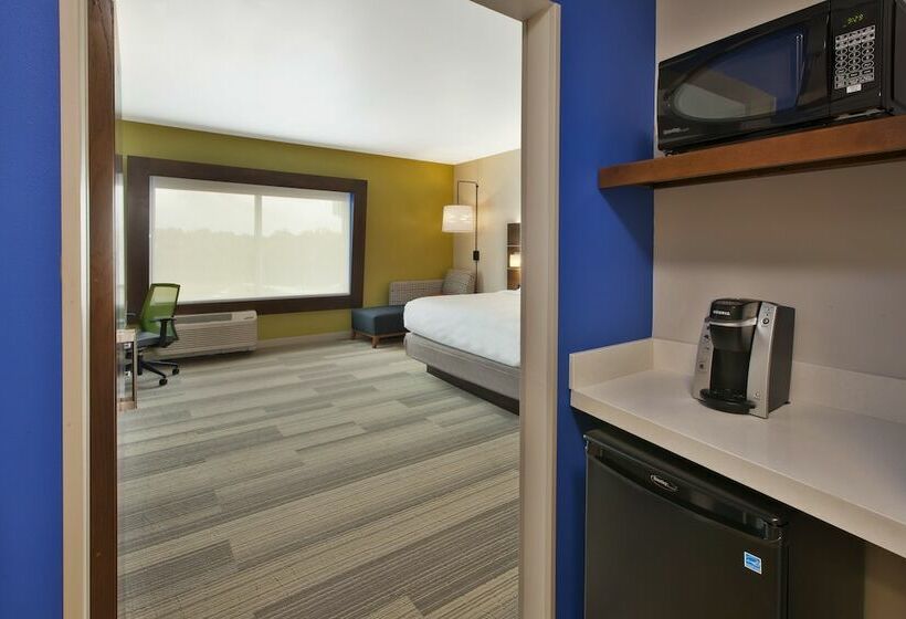 Люкс, Holiday Inn Express And Suites South Hill, An Ihg