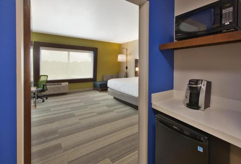 Номер Стандарт, Holiday Inn Express And Suites South Hill, An Ihg