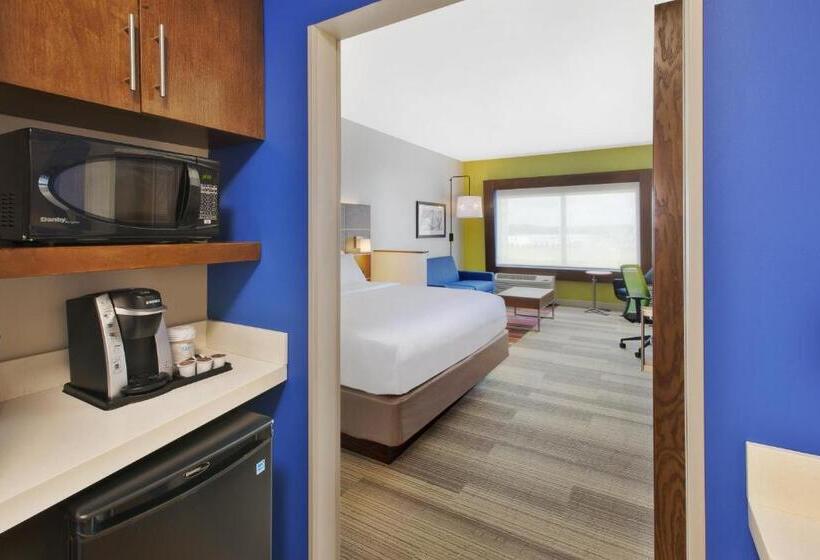Люкс Адаптированный для Инвалидов, Holiday Inn Express And Suites South Hill, An Ihg